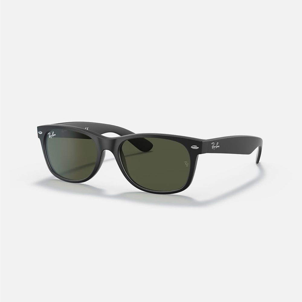 Ray-Ban New Wayfarer Classic RB 2132
